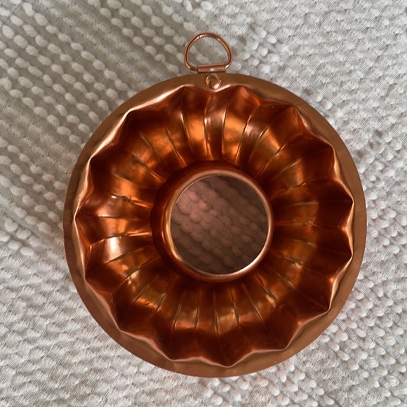 Vintage Copper Molds (Set of Three) - Picture 6 of 8